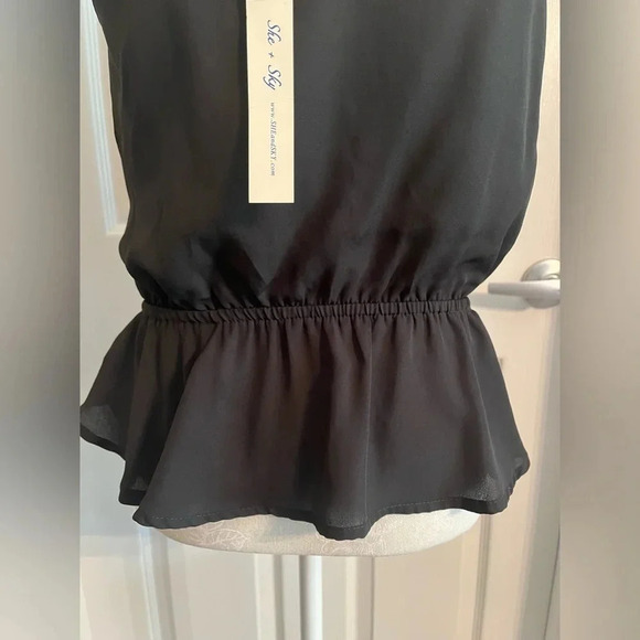 SHE + SKY Black Scoop‎ Neck Sleeveless Layered Tiered Tank Top - M. NWT - Picture 4 of 13
